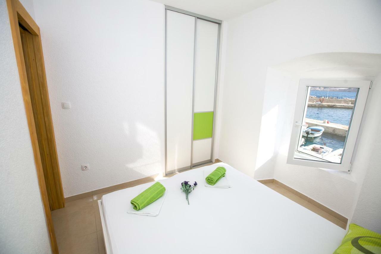 Apartmani Cindric Карлобаг Екстериор снимка