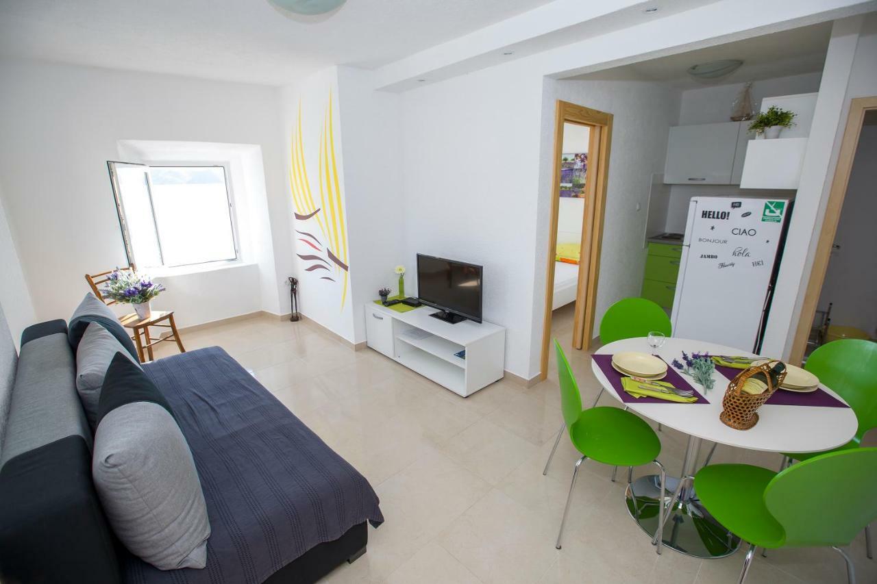 Apartmani Cindric Карлобаг Екстериор снимка
